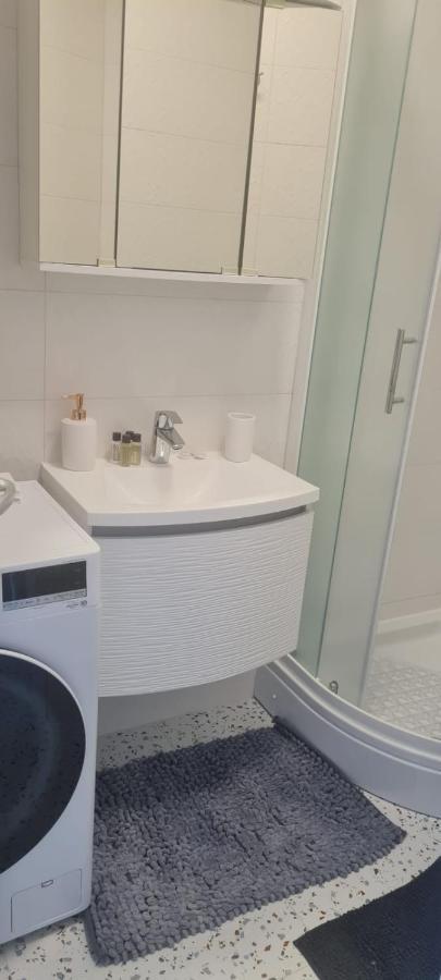 Elena - Studio Apartman Ичичи Экстерьер фото